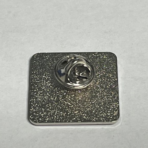 Jr. Bulls Youth Hockey Tampa, Florida Lapel Hat Pin 1" - Picture 5 of 6